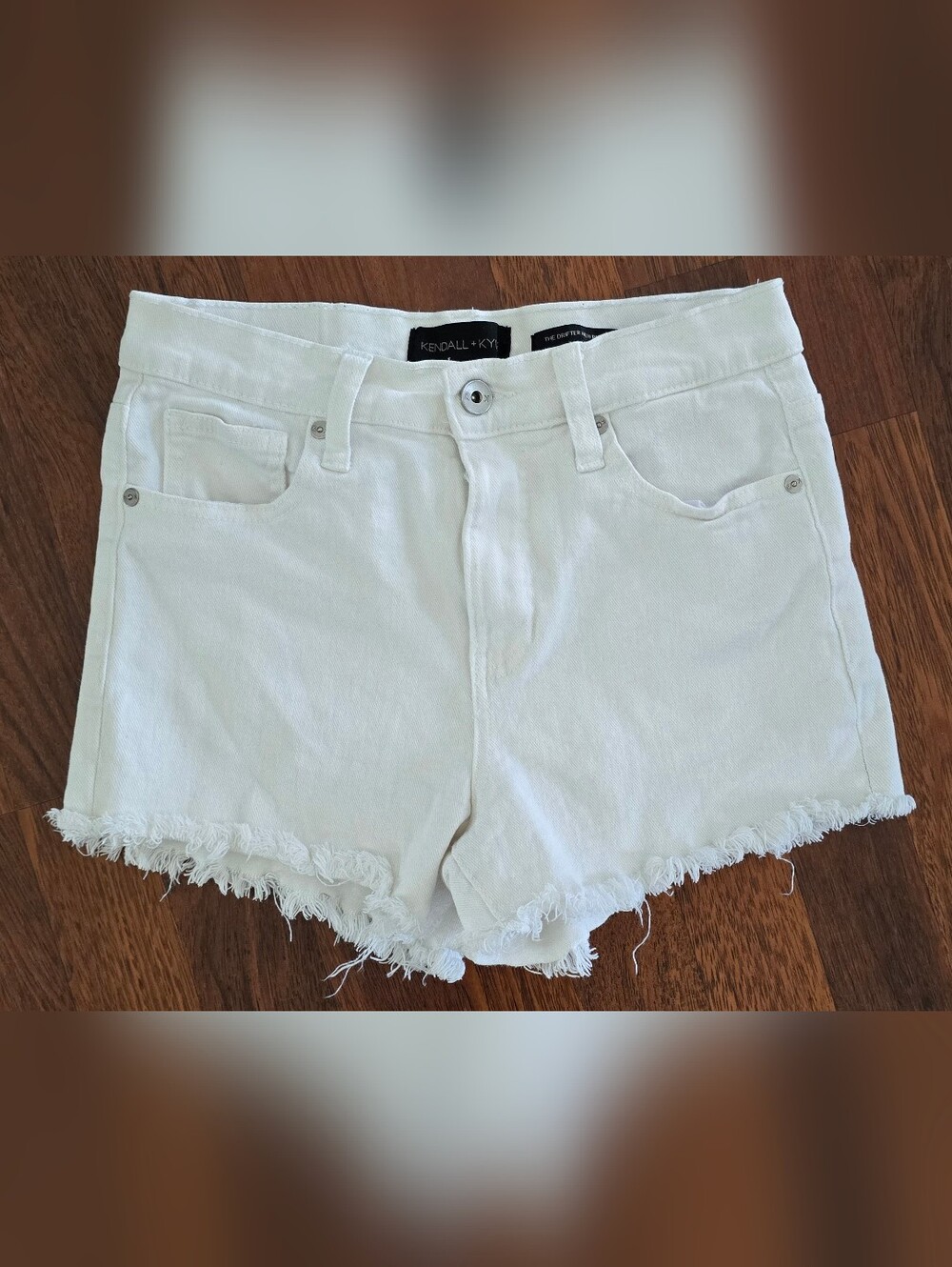 Kendall & Kylie White Frayed-Hem Denim Shorts